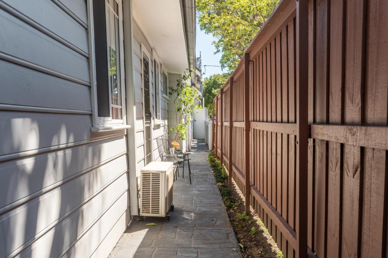 Manly'S Hidden Gem Aparthotel ภายนอก รูปภาพ