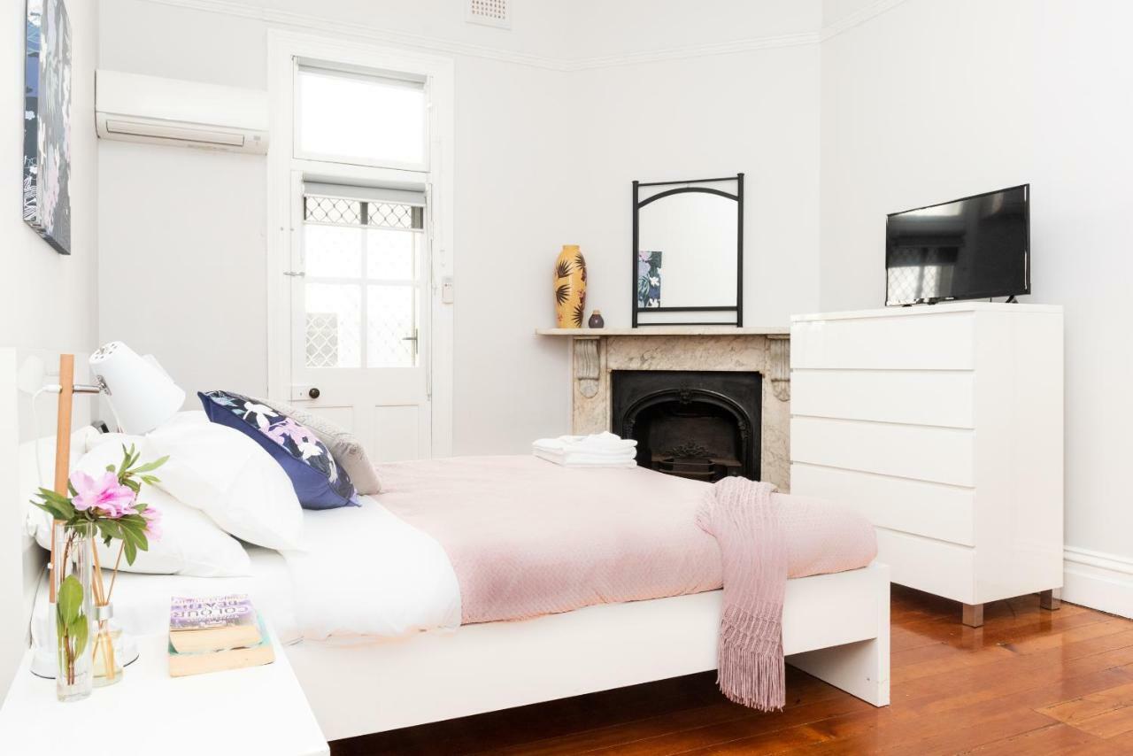 Manly'S Hidden Gem Aparthotel ภายนอก รูปภาพ